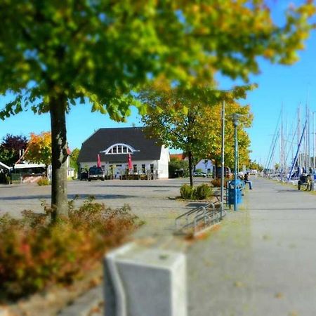 Hochwertige Ferienwohnung Direkt Am Wasser Mit Balkon Greifswald Zewnętrze zdjęcie
