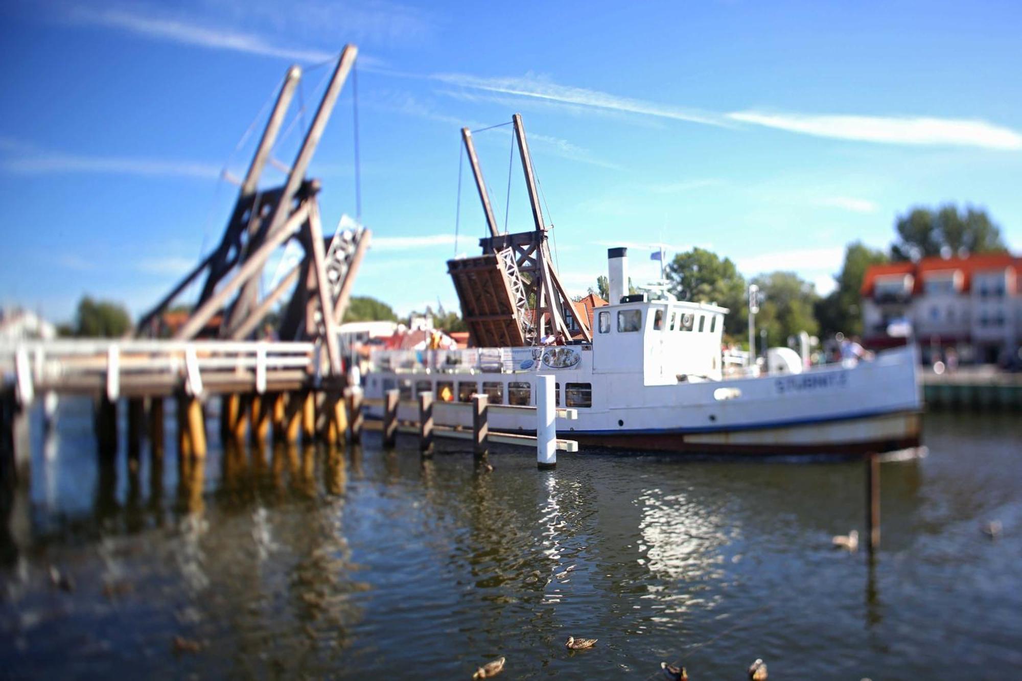 Hochwertige Ferienwohnung Direkt Am Wasser Mit Balkon Greifswald Zewnętrze zdjęcie