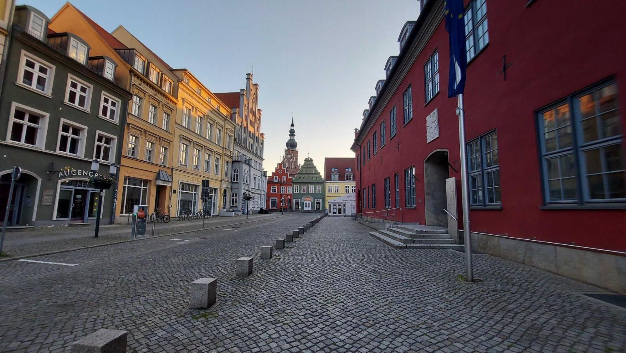 Hochwertige Ferienwohnung Direkt Am Wasser Mit Balkon Greifswald Zewnętrze zdjęcie